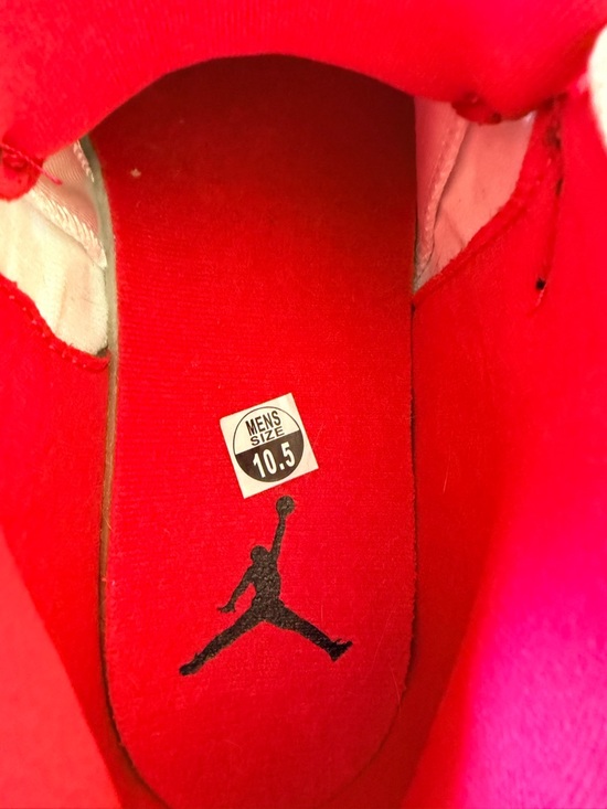 Jordan mens Sneakers in White/Black/Red
